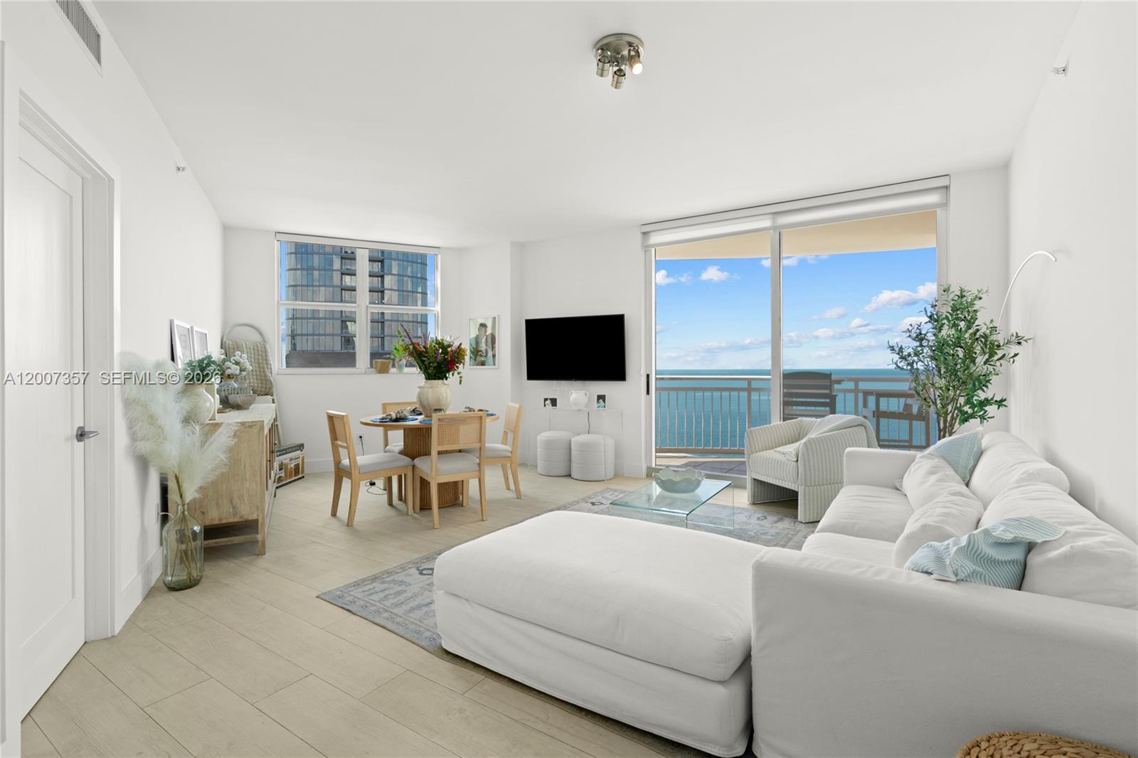 2475 Brickell Ave 2207
