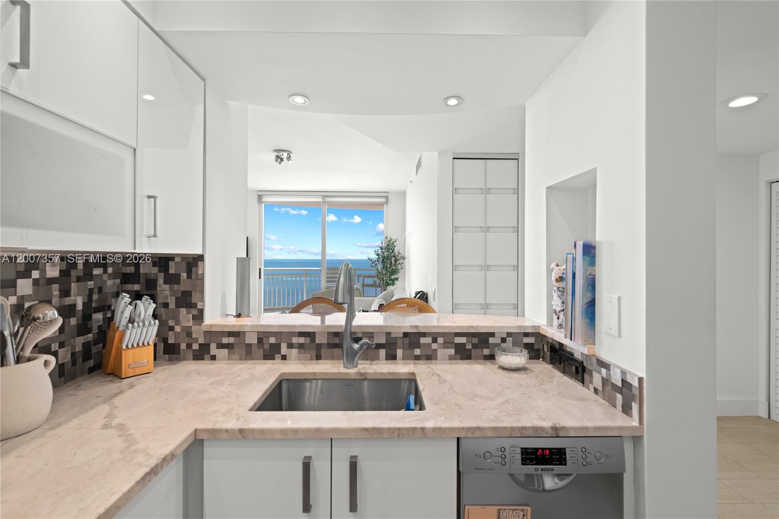 2475 Brickell Ave 2207