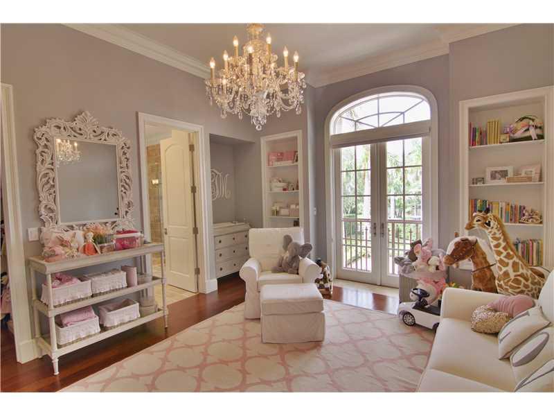 ROBERTA ENTERPRISES - Residential