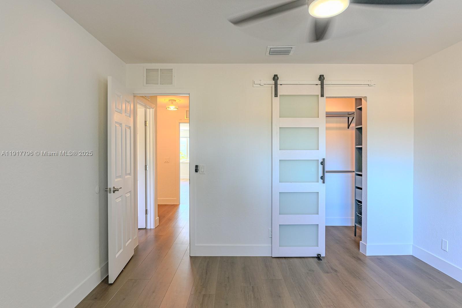 HOLLYWOOD GARDENS - Residential Lease