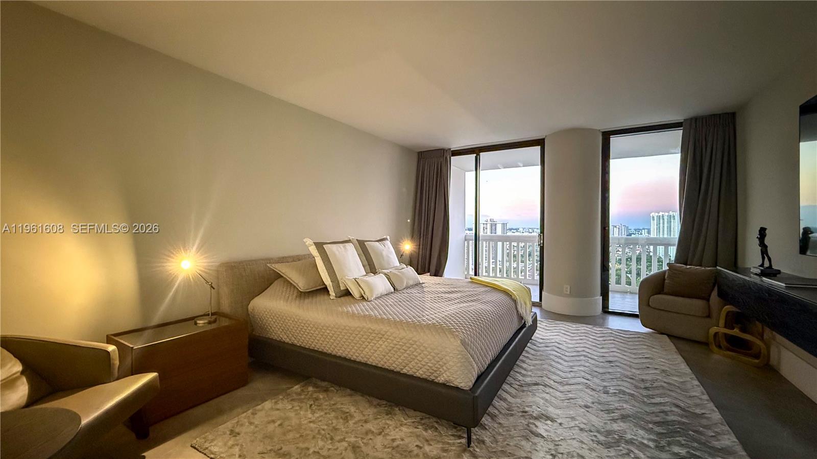 2000 ISL BLVD WILLIAMS IS - Residential