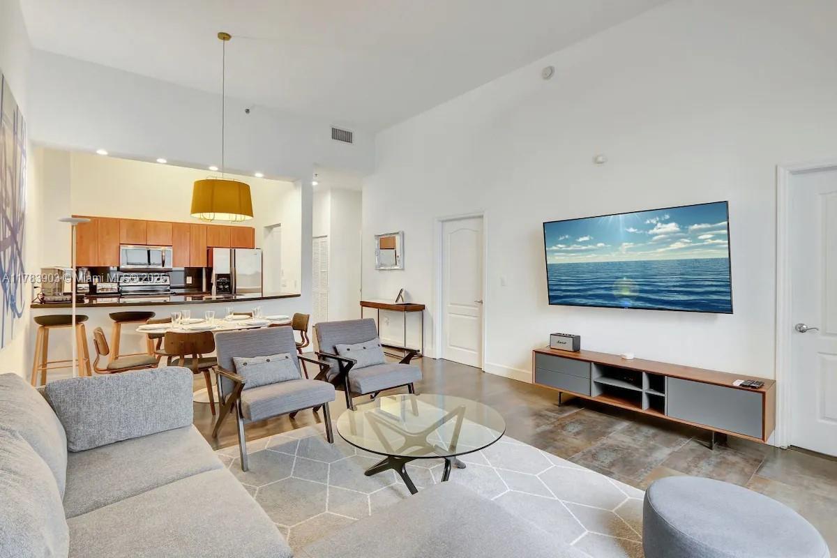 THE CLUB AT BRICKELL BAY - Residential