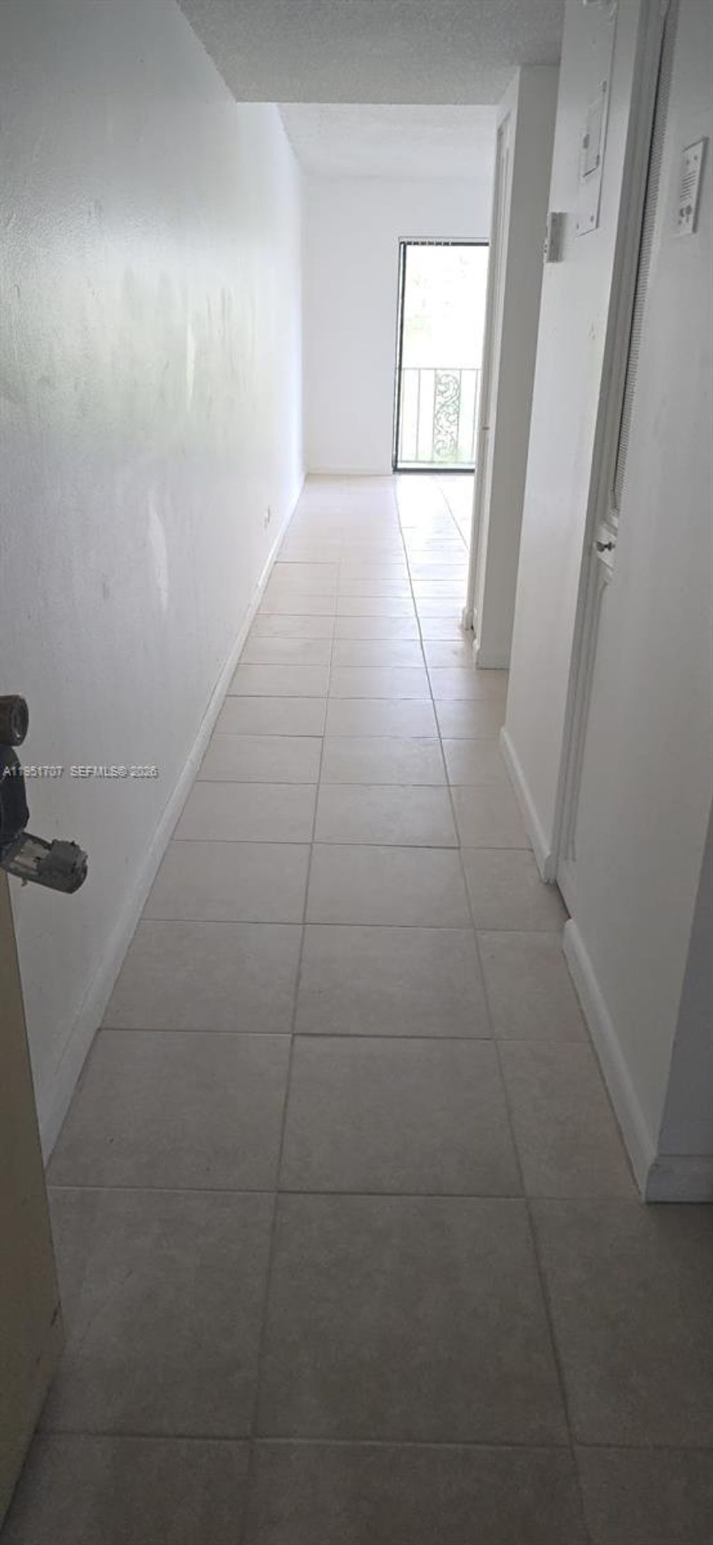 Photo of 3680 Inverrary Dr #3M, Lauderhill, FL 33319 (MLS # A11951707)