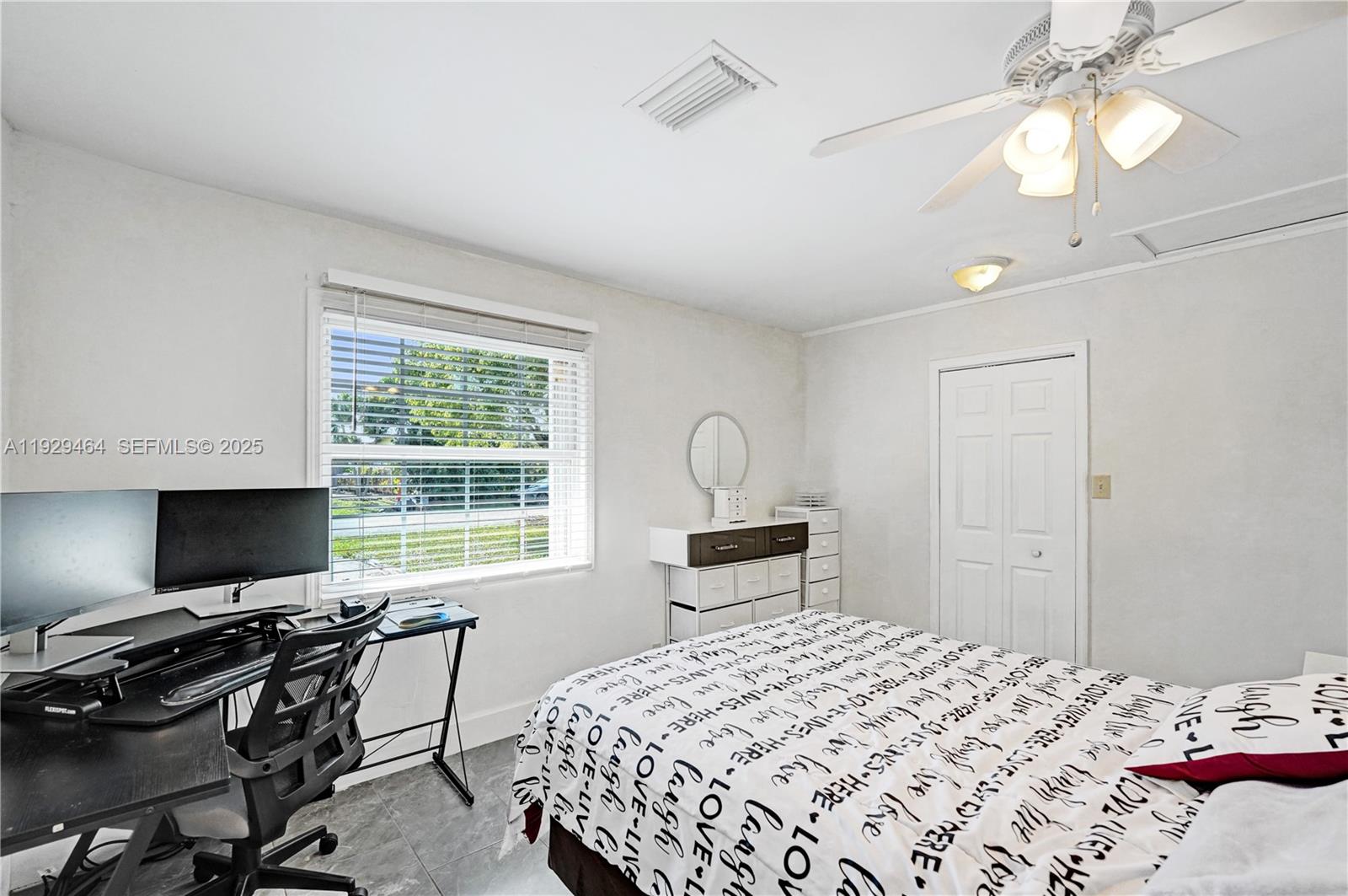 CRESTHAVEN NO 8 - Residential