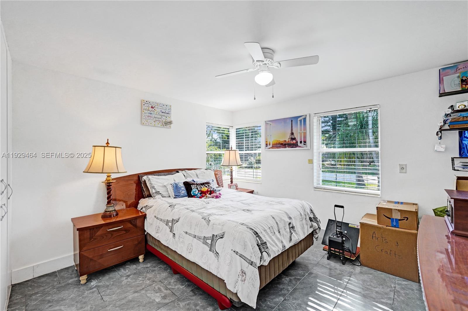 CRESTHAVEN NO 8 - Residential