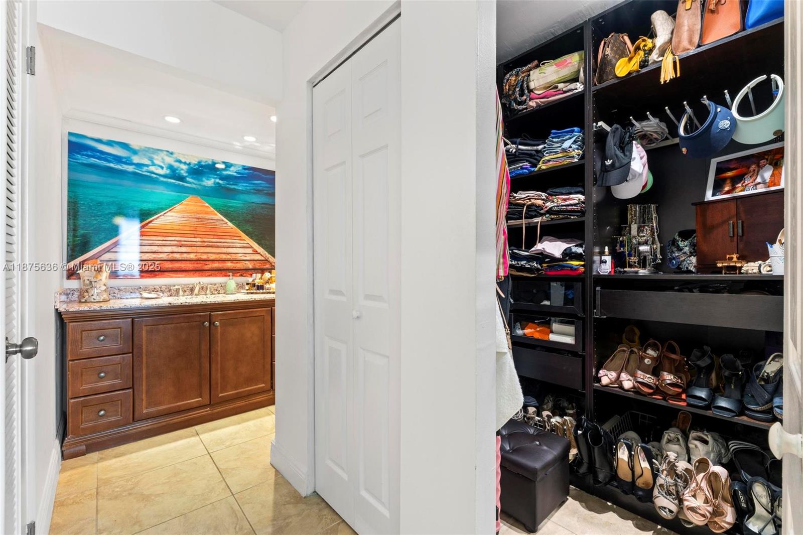 ALLINGTON TOWERS CONDO - Residential