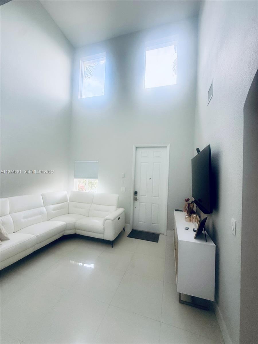 FLORIDIAN ISLES - Residential