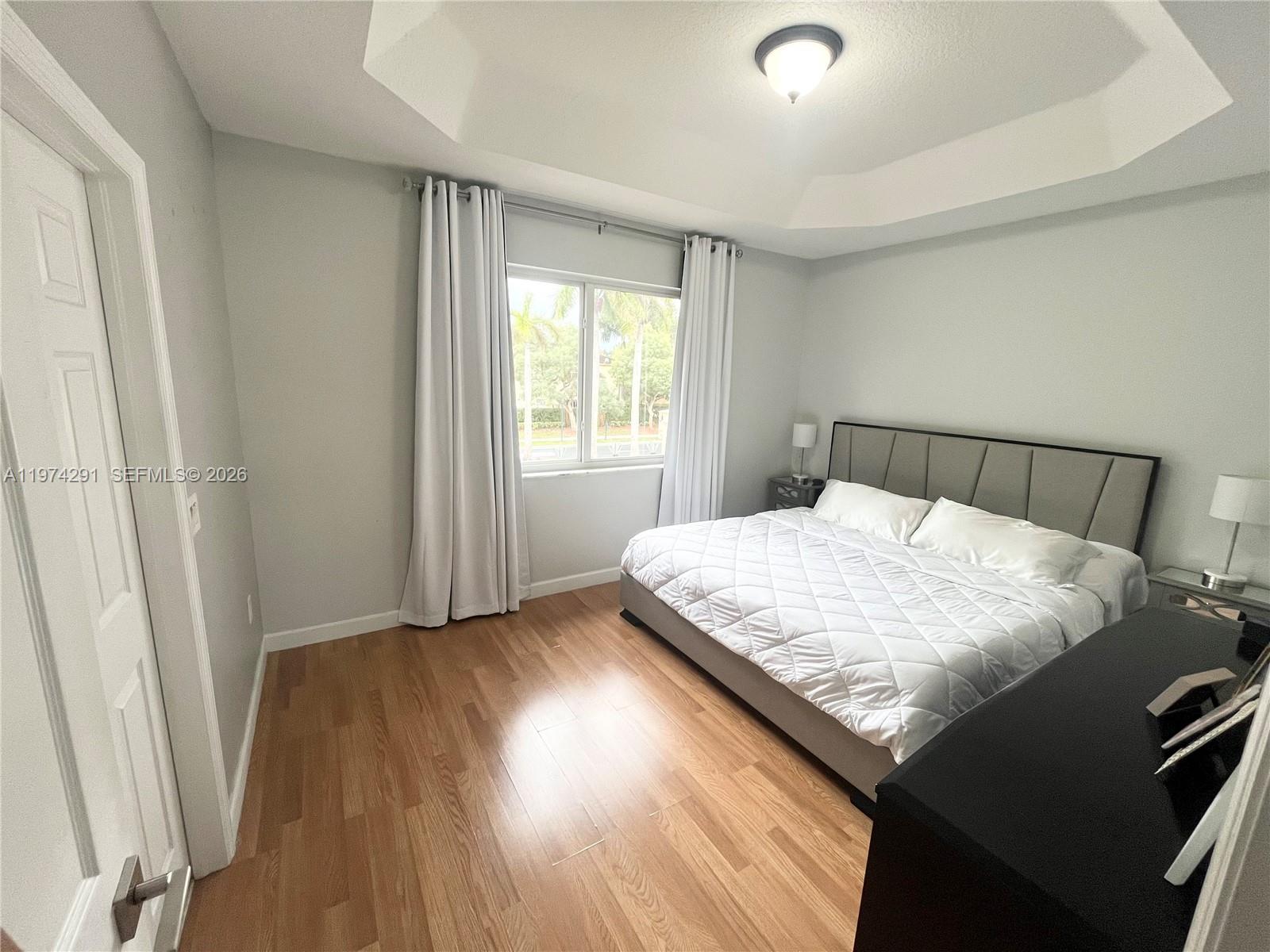 FLORIDIAN ISLES - Residential