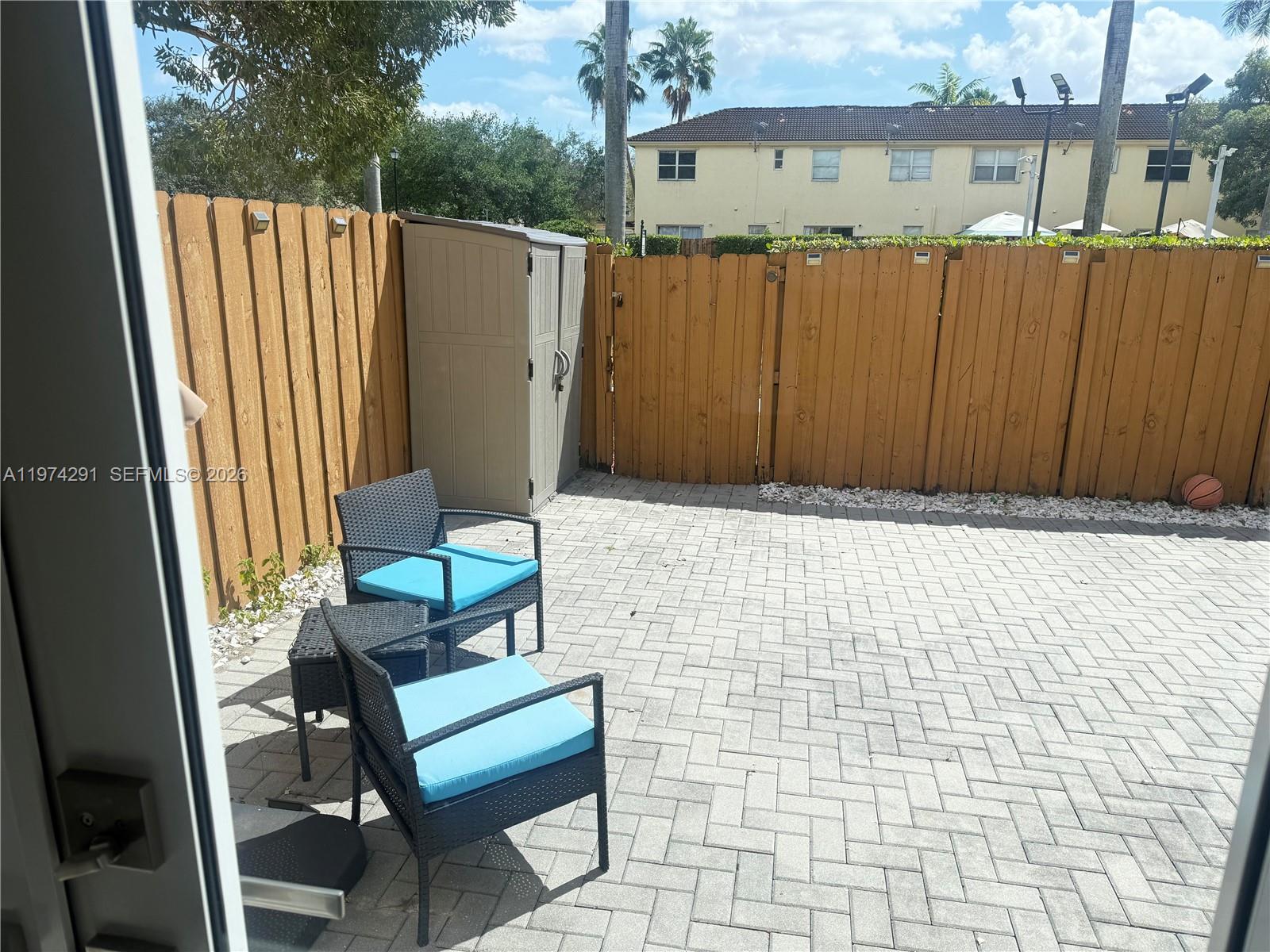 FLORIDIAN ISLES - Residential