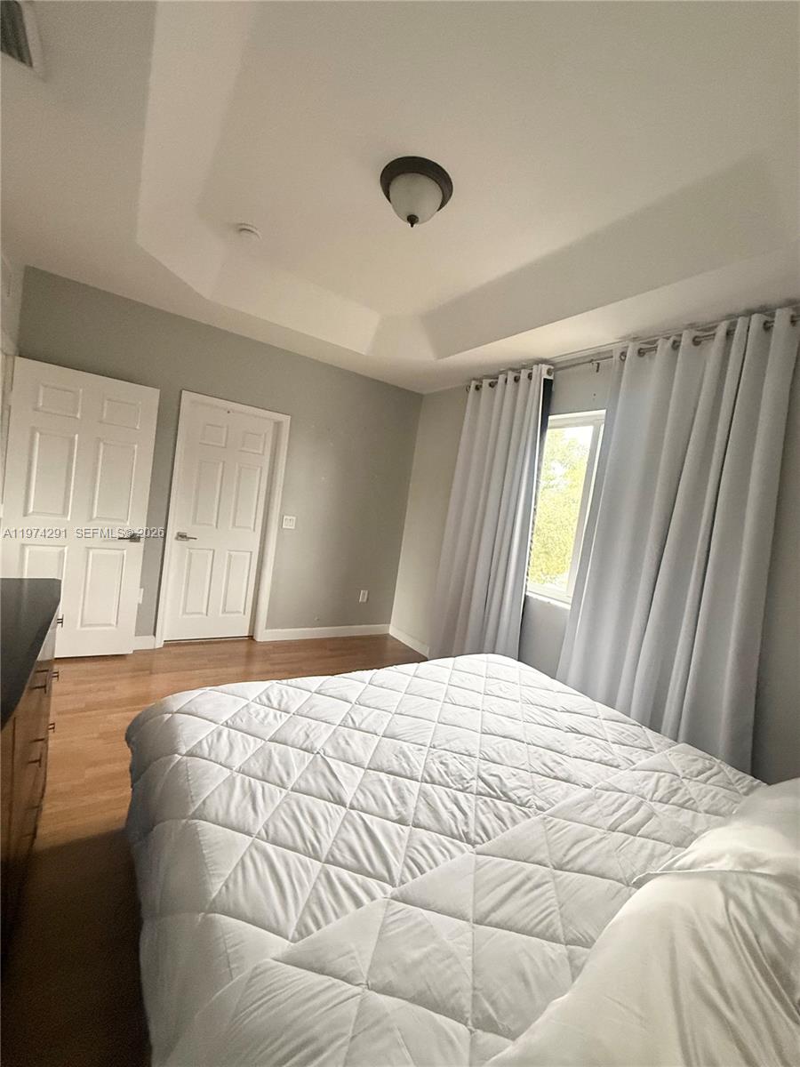 FLORIDIAN ISLES - Residential