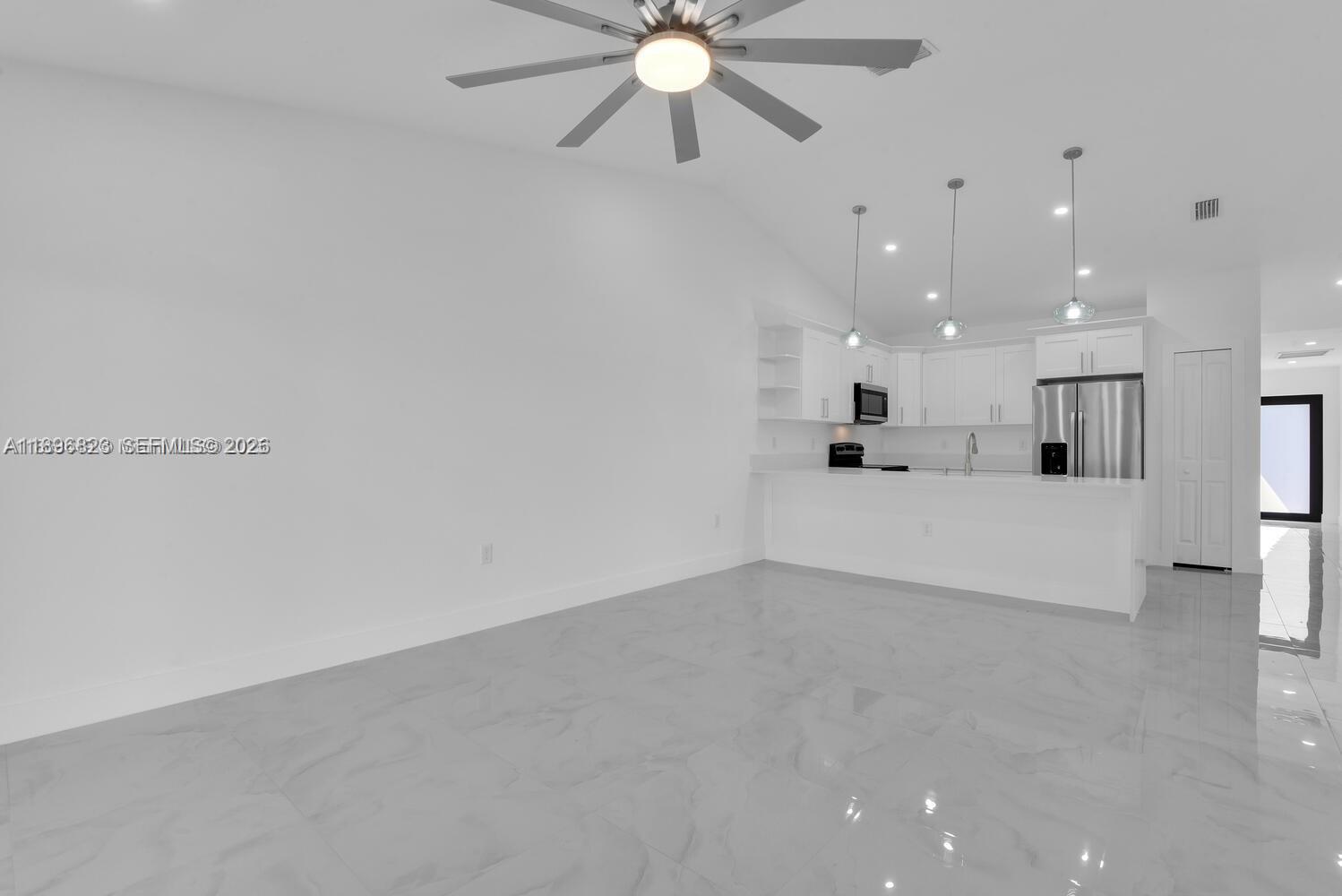 LEHIGH ESTATES - Residential Income