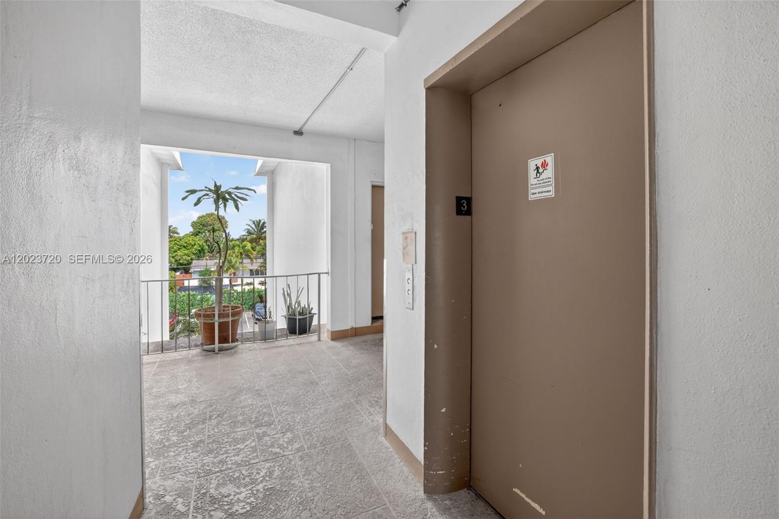 RIVER SHORES CONDO - Residential