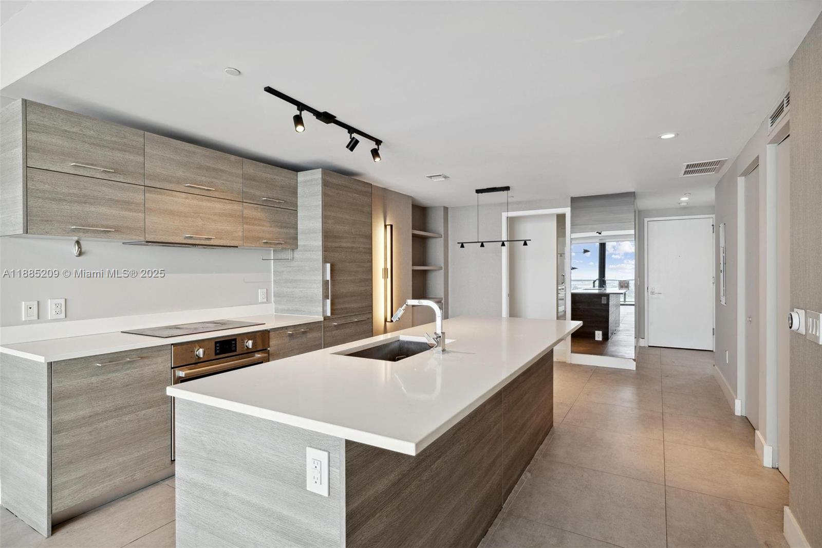 PARAISO BAY CONDO - Residential