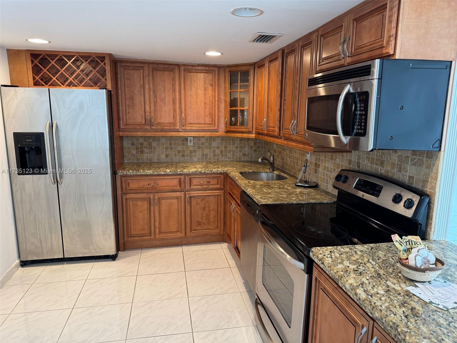 1420 Brickell Bay Dr 306D