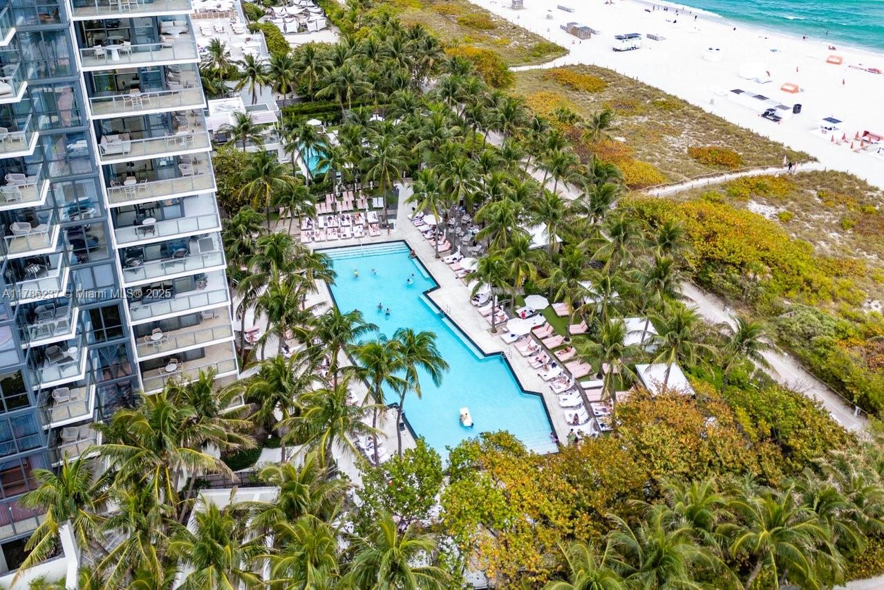 2201 COLLINS AVE CONDO - Residential
