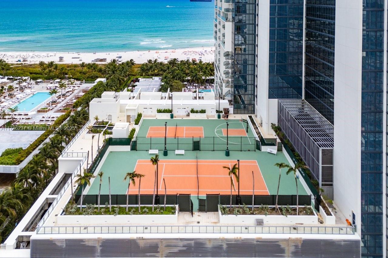 2201 COLLINS AVE CONDO - Residential
