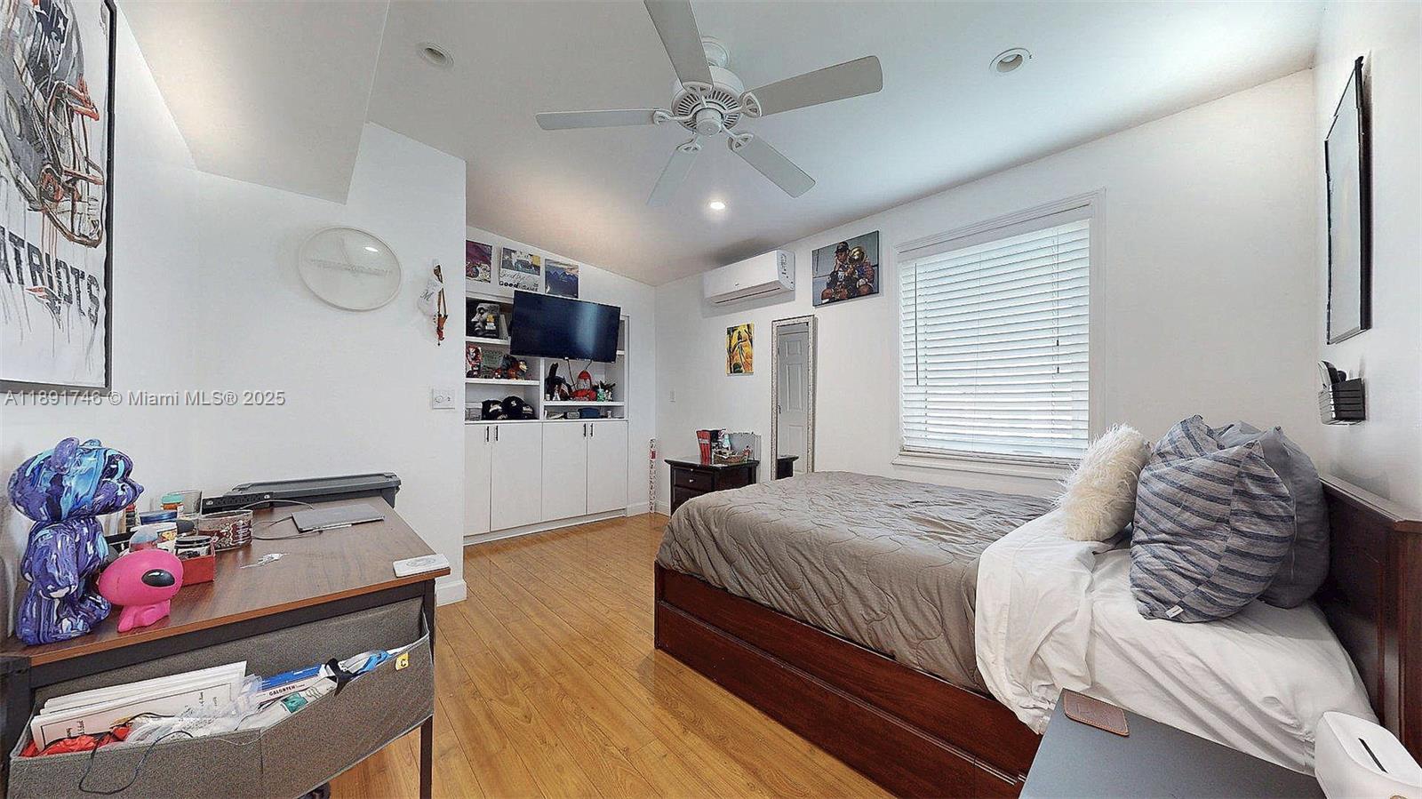 WESTWOOD LAKE 5TH ADDN - Residential