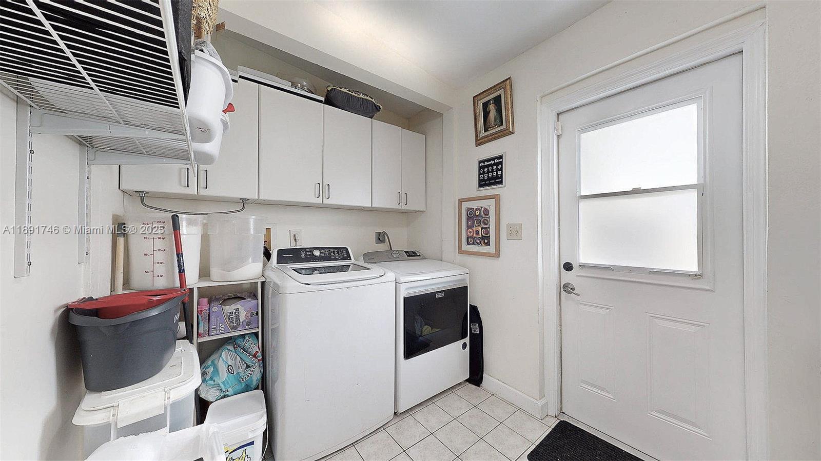 WESTWOOD LAKE 5TH ADDN - Residential