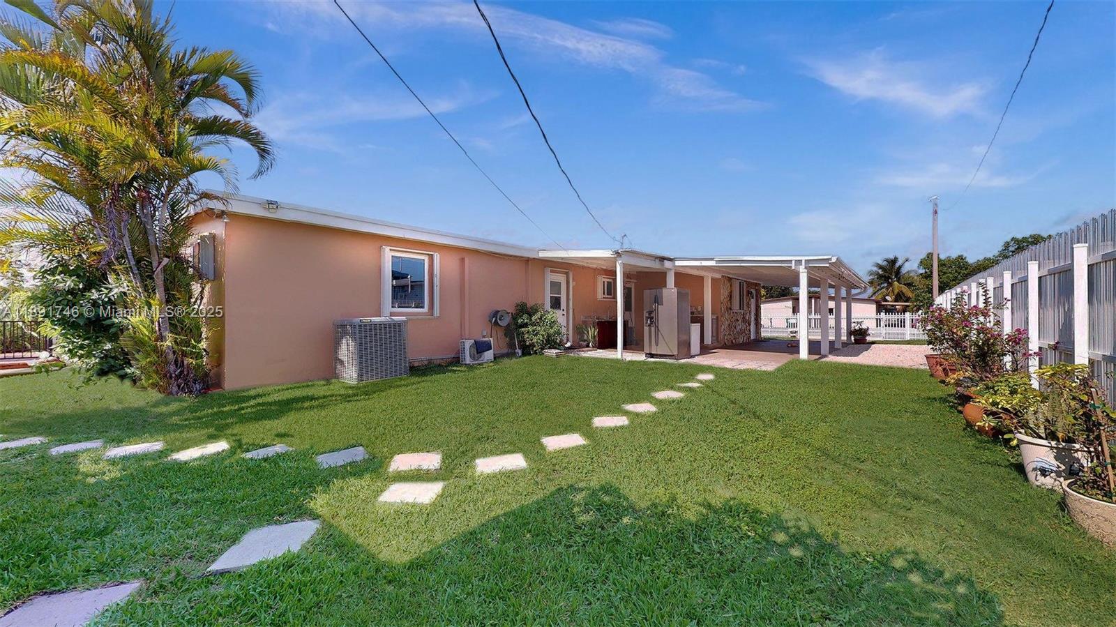 WESTWOOD LAKE 5TH ADDN - Residential