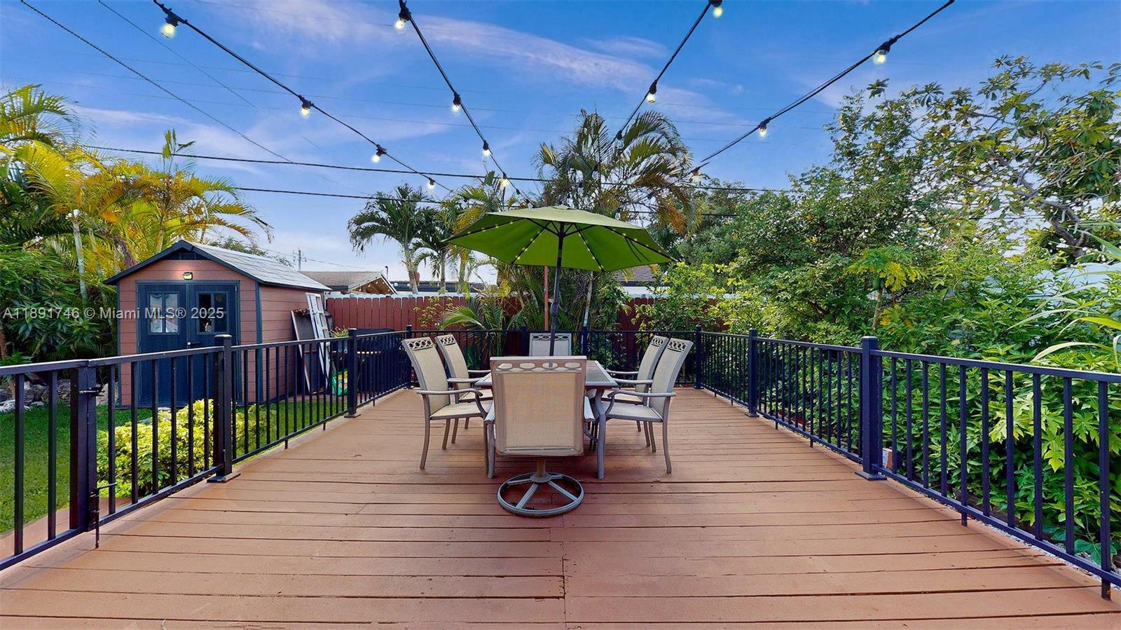 WESTWOOD LAKE 5TH ADDN - Residential