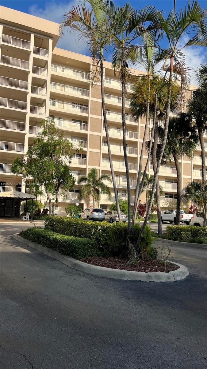 ** Spacious 2-Bedroom Condo with Golf Course Views in Palm-Aire!**Welcome to this beautifully maintained 2-bedroom, 2-bathroom condo located on the 4th floor of a desirable building in the Palm-Aire community. This residence offers a bright and airy living space with **custom mirrors**, **walk-in closets**, and a **dome kitchen** ideal for comfortable Florida living.The unit features two generously sized bedrooms, each with an en-suite bathroom and a **combination tub and shower**, perfect for privacy and convenience. Enjoy morning coffee or evening breezes from the **screened balcony** overlooking the lush golf course.Complex includes multiple swimming pools, clubhouse with bathrooms and showers, sauna, kids playground including basketball, tennis and volleyball