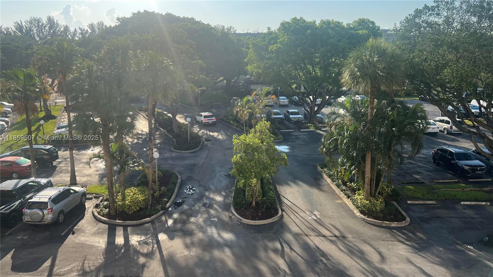 NO 20 PALM-AIRE COUNTRY C - Residential Lease