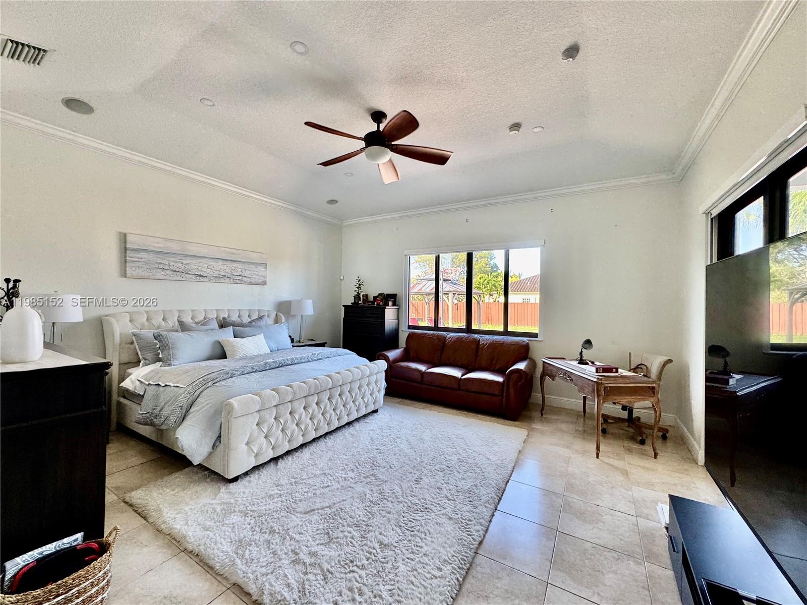 EMERALD GREENS SUB - Residential Lease