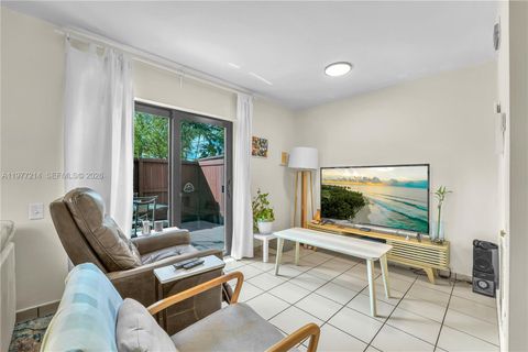 Tiny photo for 6639 SW 116th Pl #A-1, Miami, FL 33173 (MLS # A11977214)