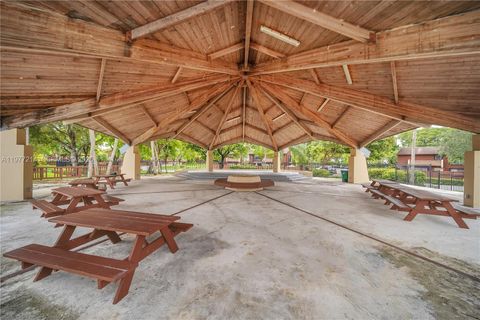 Tiny photo for 6639 SW 116th Pl #A-1, Miami, FL 33173 (MLS # A11977214)