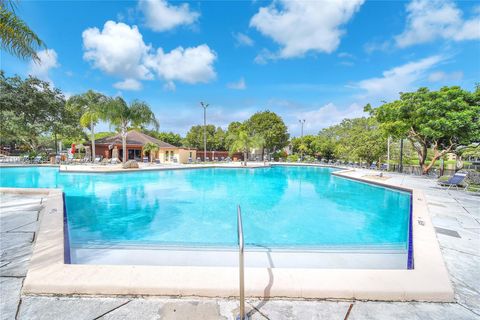 Tiny photo for 6639 SW 116th Pl #A-1, Miami, FL 33173 (MLS # A11977214)