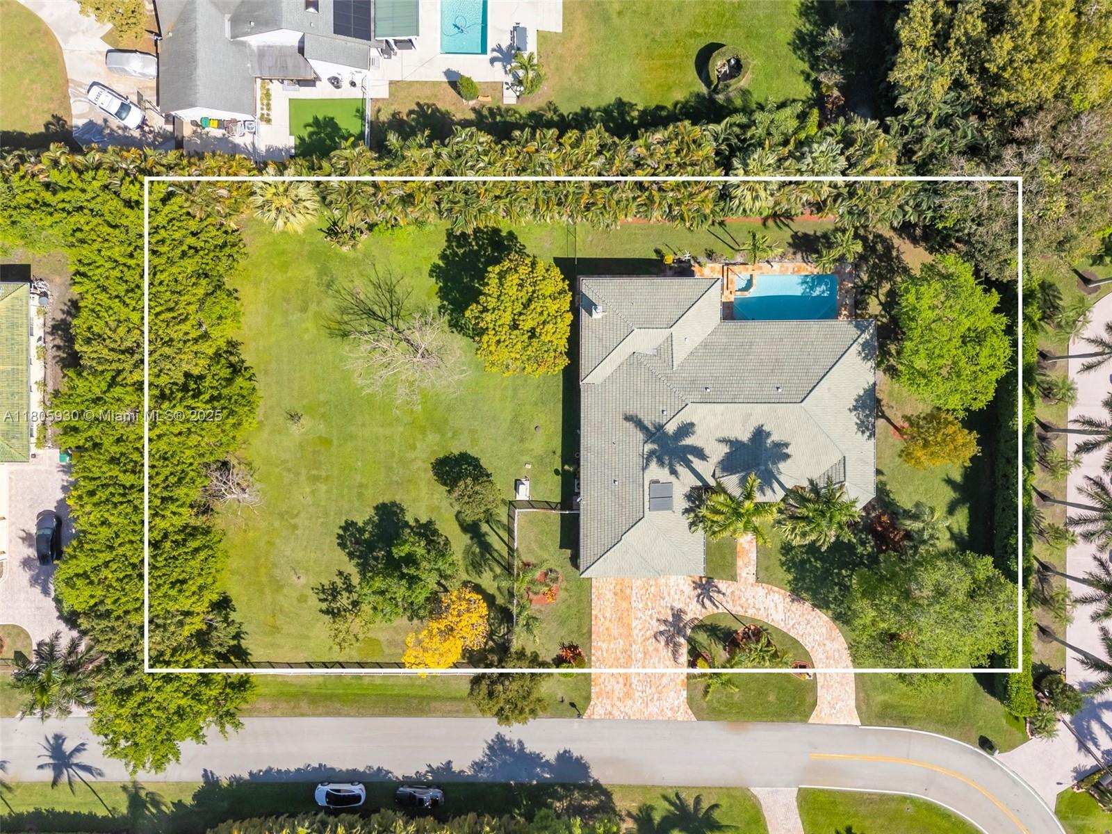 Property for Sale at 1000 Nw 120th Ave, Plantation, Miami-Dade County, Florida - Bedrooms: 4 
Bathrooms: 5  - $1,549,000