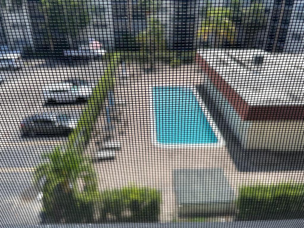 PARKSIDE TOWERS CONDO - Residential Lease