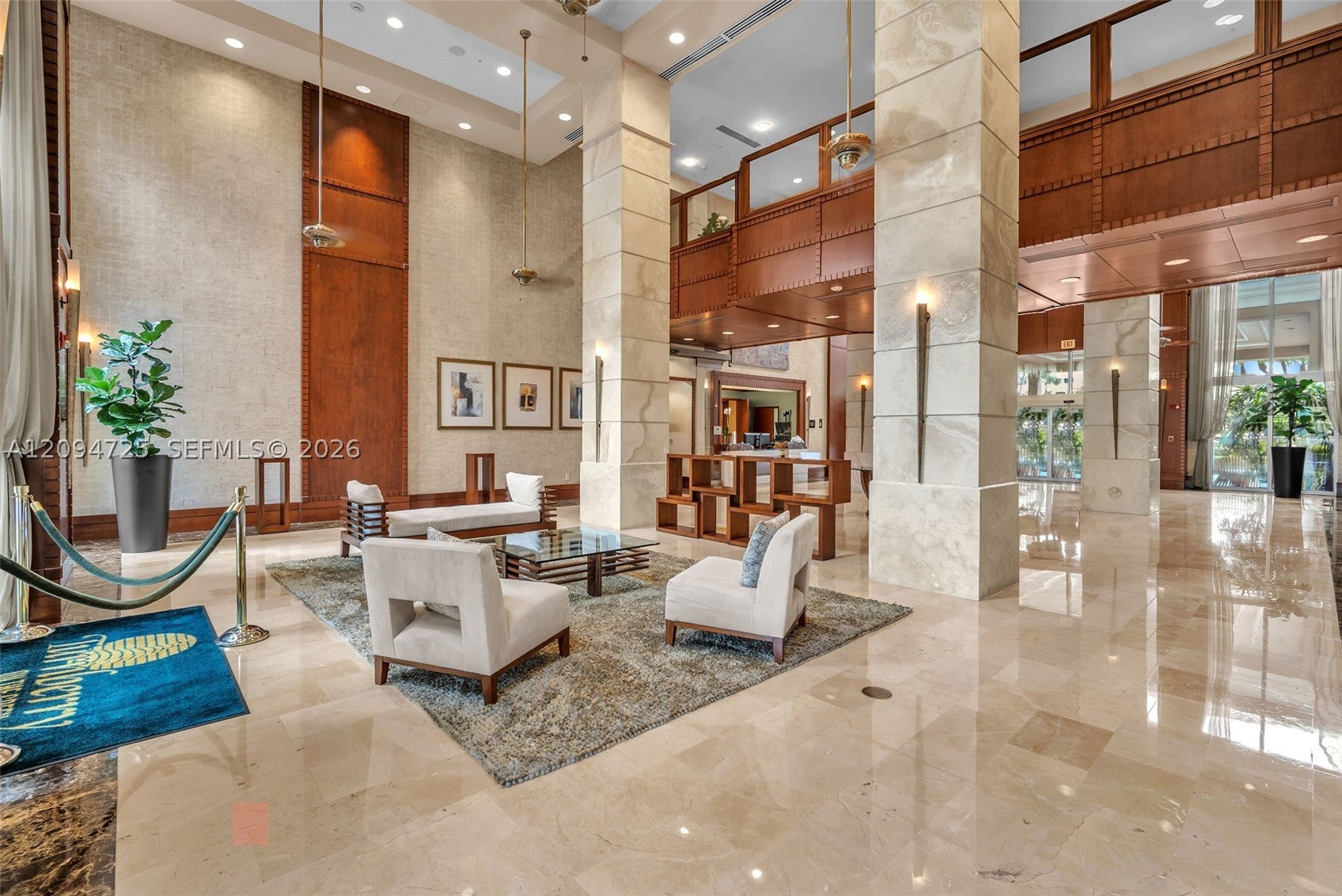 19501 W Country Club Dr 506