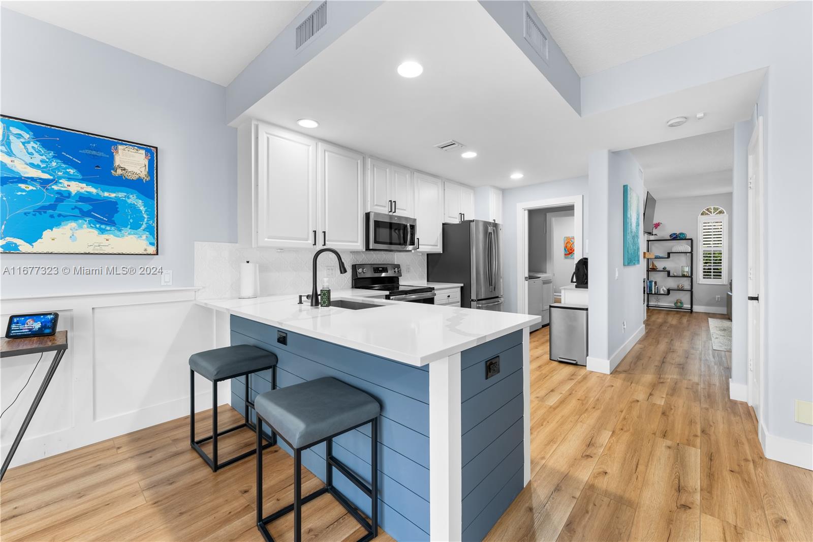 CAMBRIDGE AT ABACOA - Residential