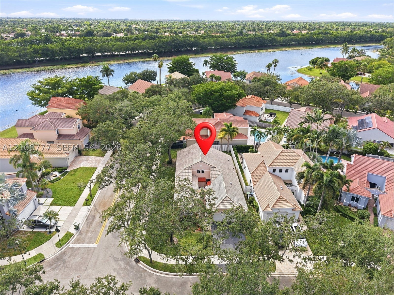 1211 Bayview Cir