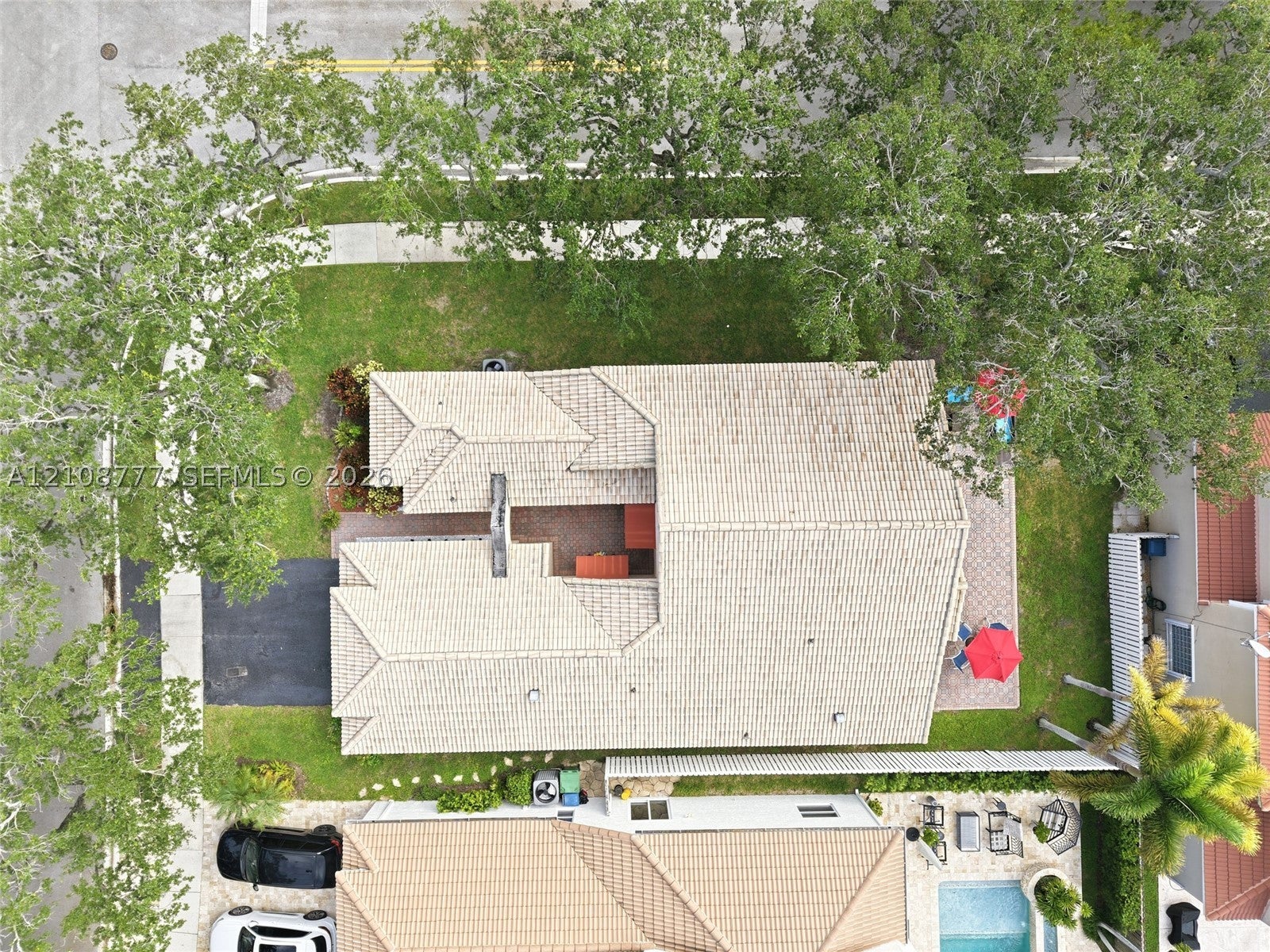 1211 Bayview Cir