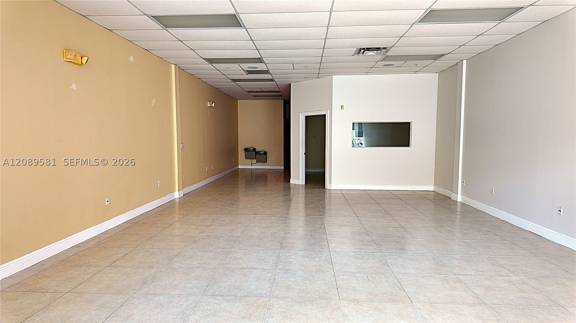 10101-10251 W Commercial Blvd 10160