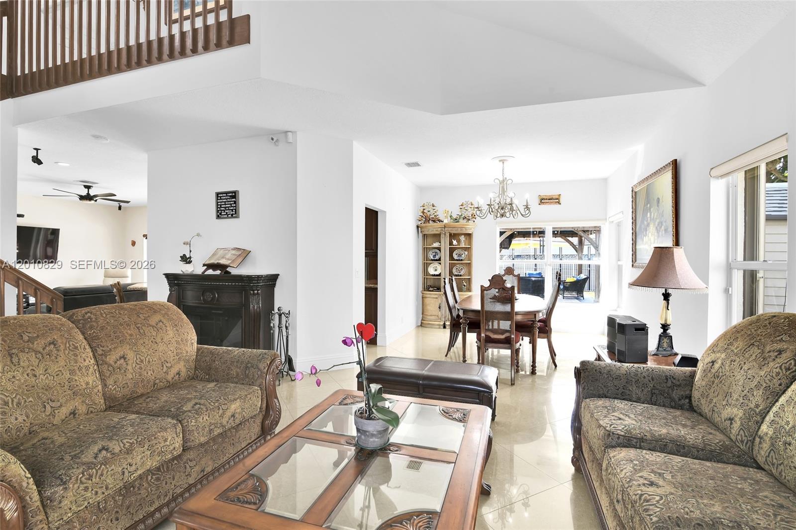 20914 La Questa Ct