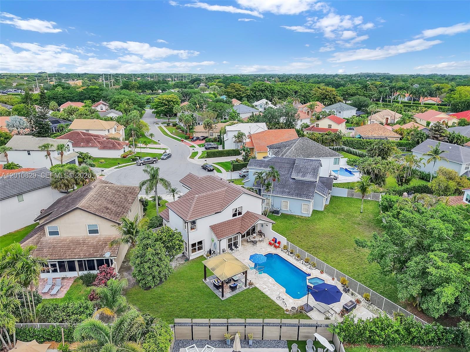20914 La Questa Ct
