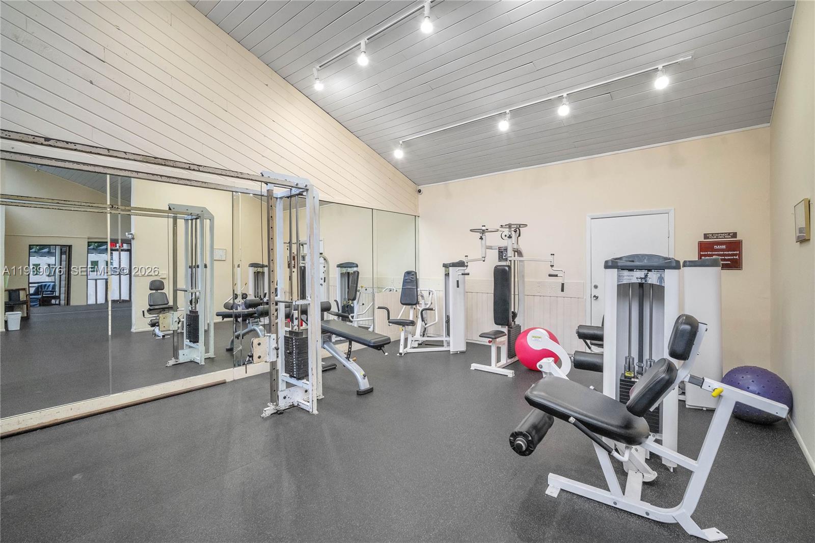 CYPRESS BEND CONDOMINIUM - Residential