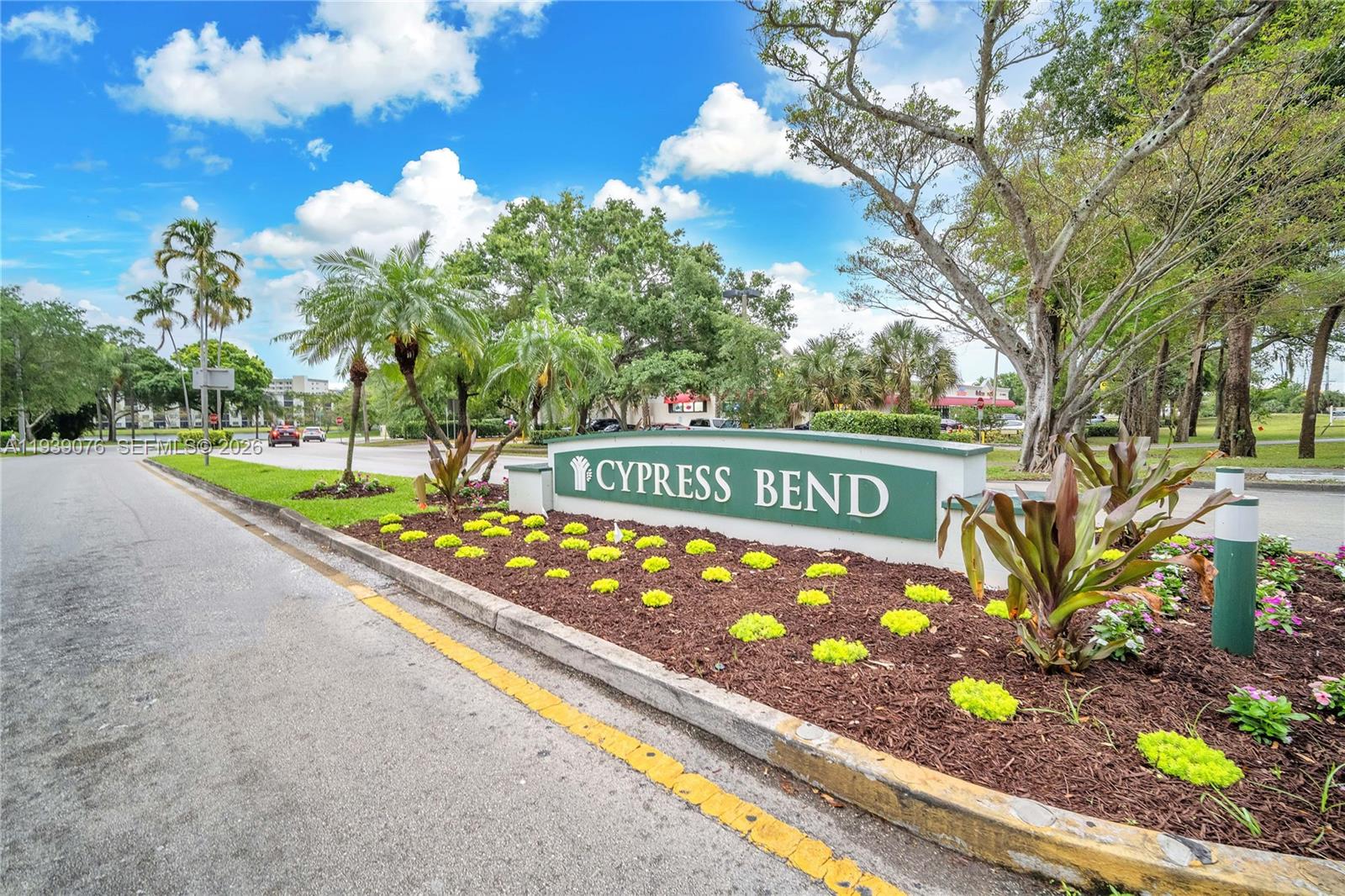 CYPRESS BEND CONDOMINIUM - Residential