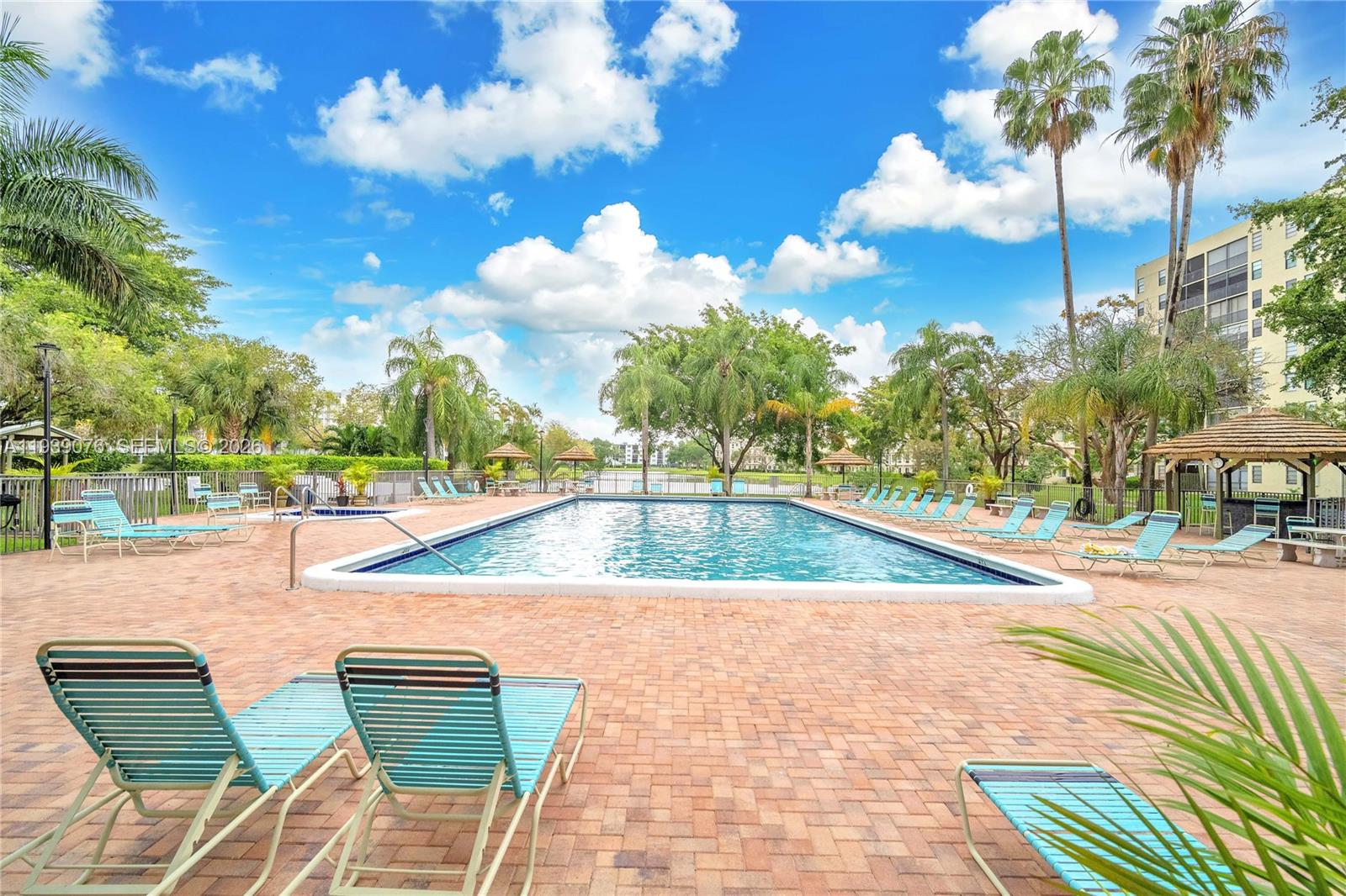 CYPRESS BEND CONDOMINIUM - Residential