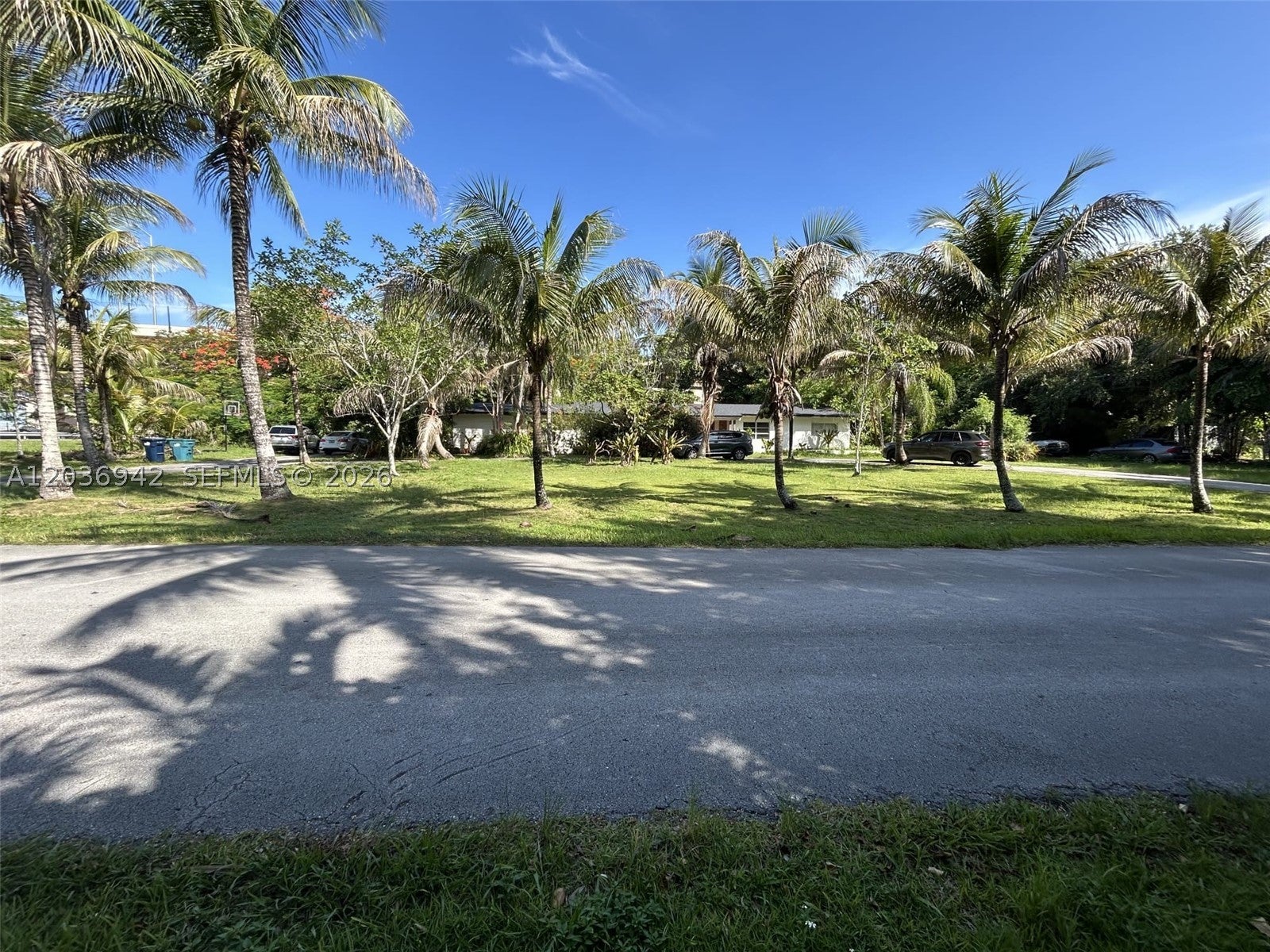 8603 SW 68th St Rd, Miami FL 33143