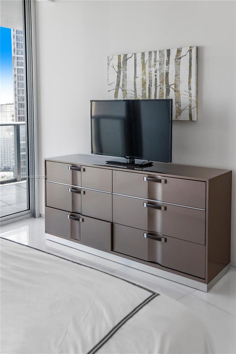EPIC WEST CONDO - Residential Lease