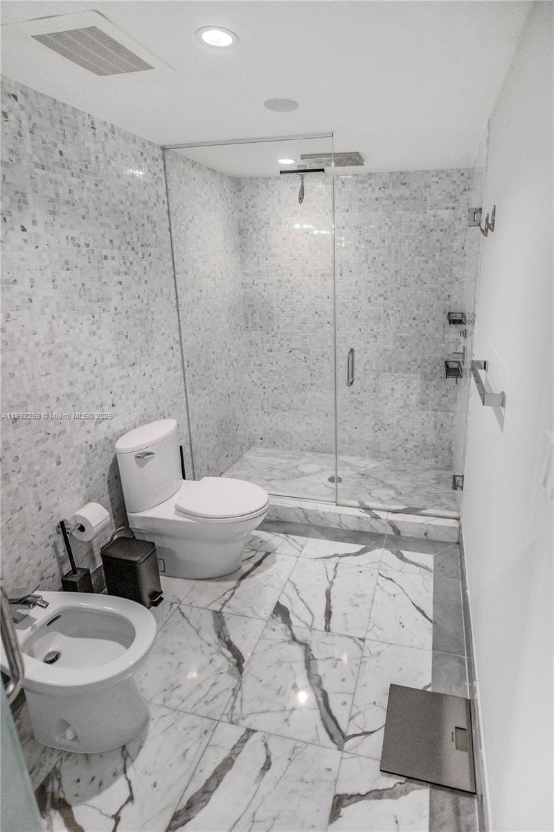 EPIC WEST CONDO - Residential Lease