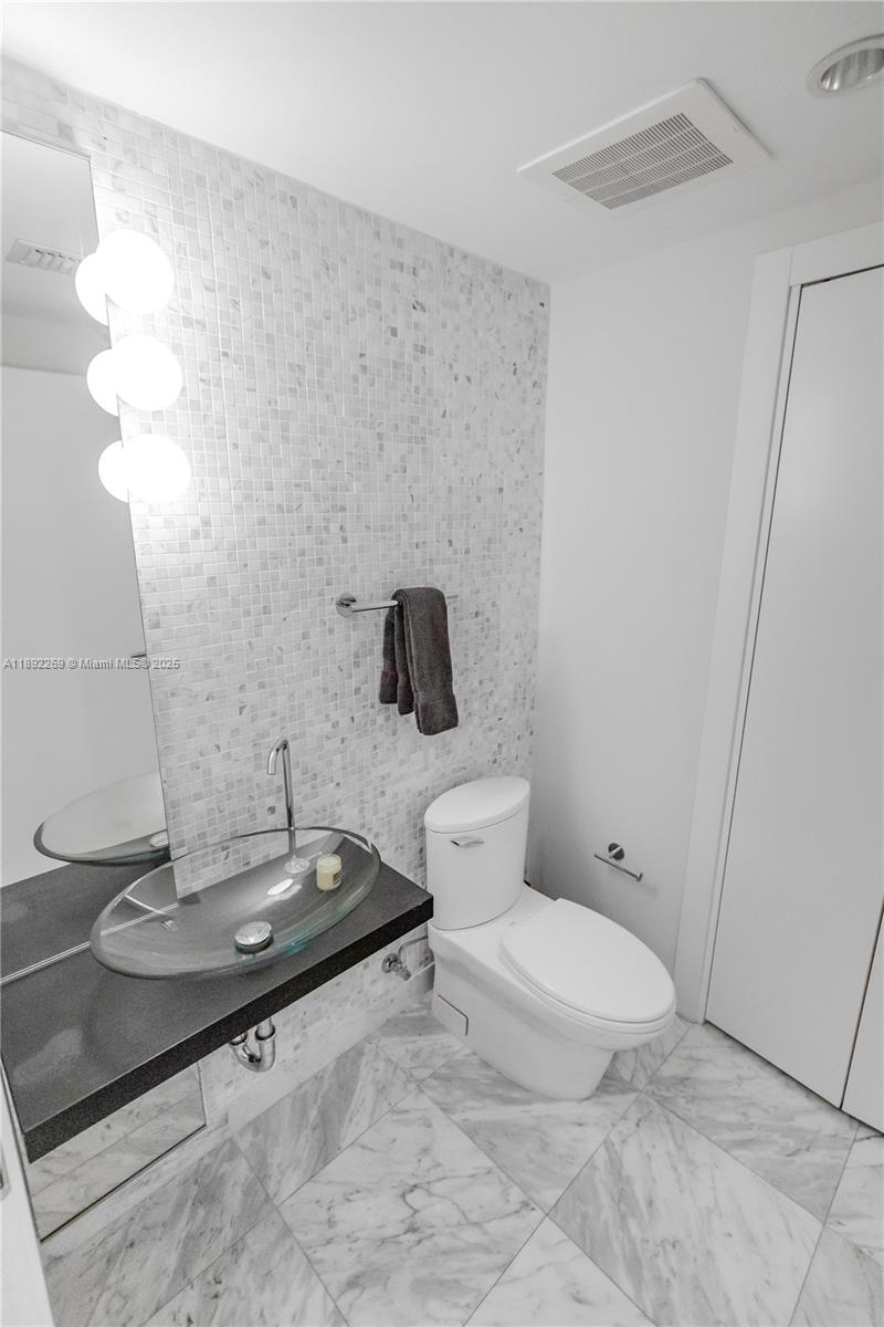 EPIC WEST CONDO - Residential Lease