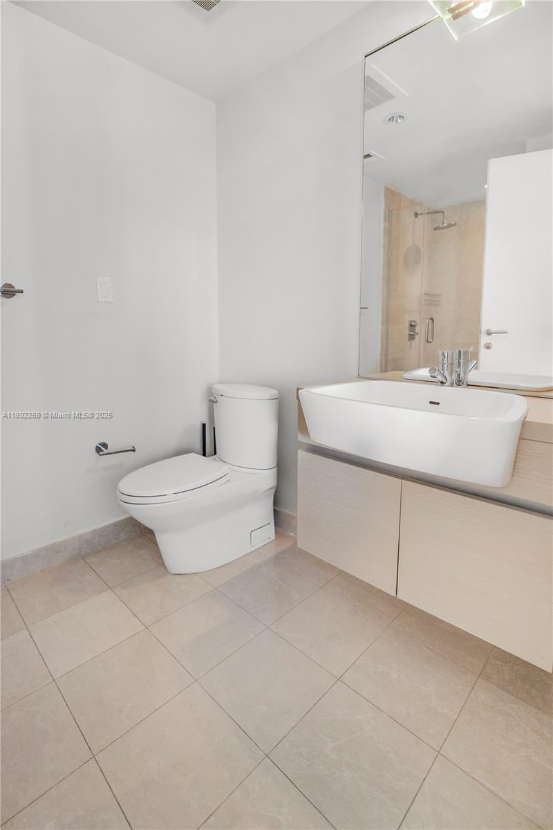 EPIC WEST CONDO - Residential Lease