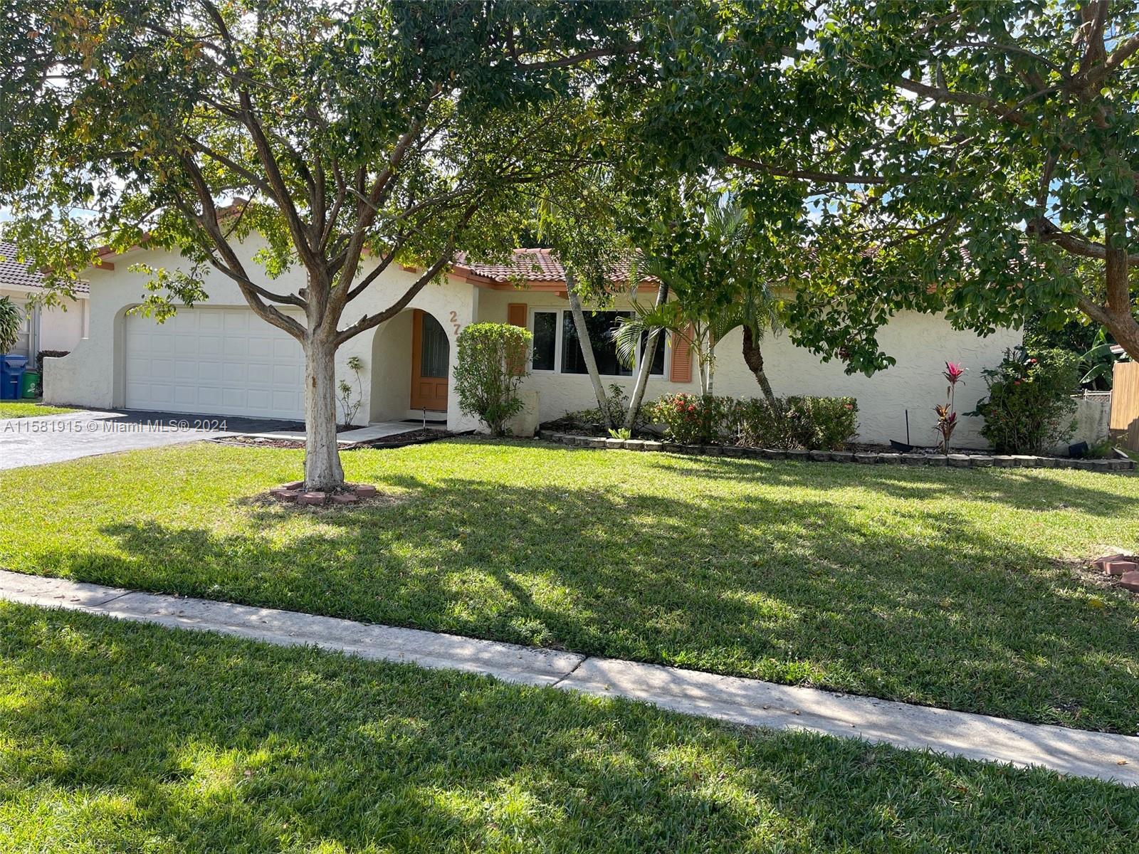 2794 Nw 121st Dr, Coral Springs, Broward County, Florida - 4 Bedrooms  
2 Bathrooms - 