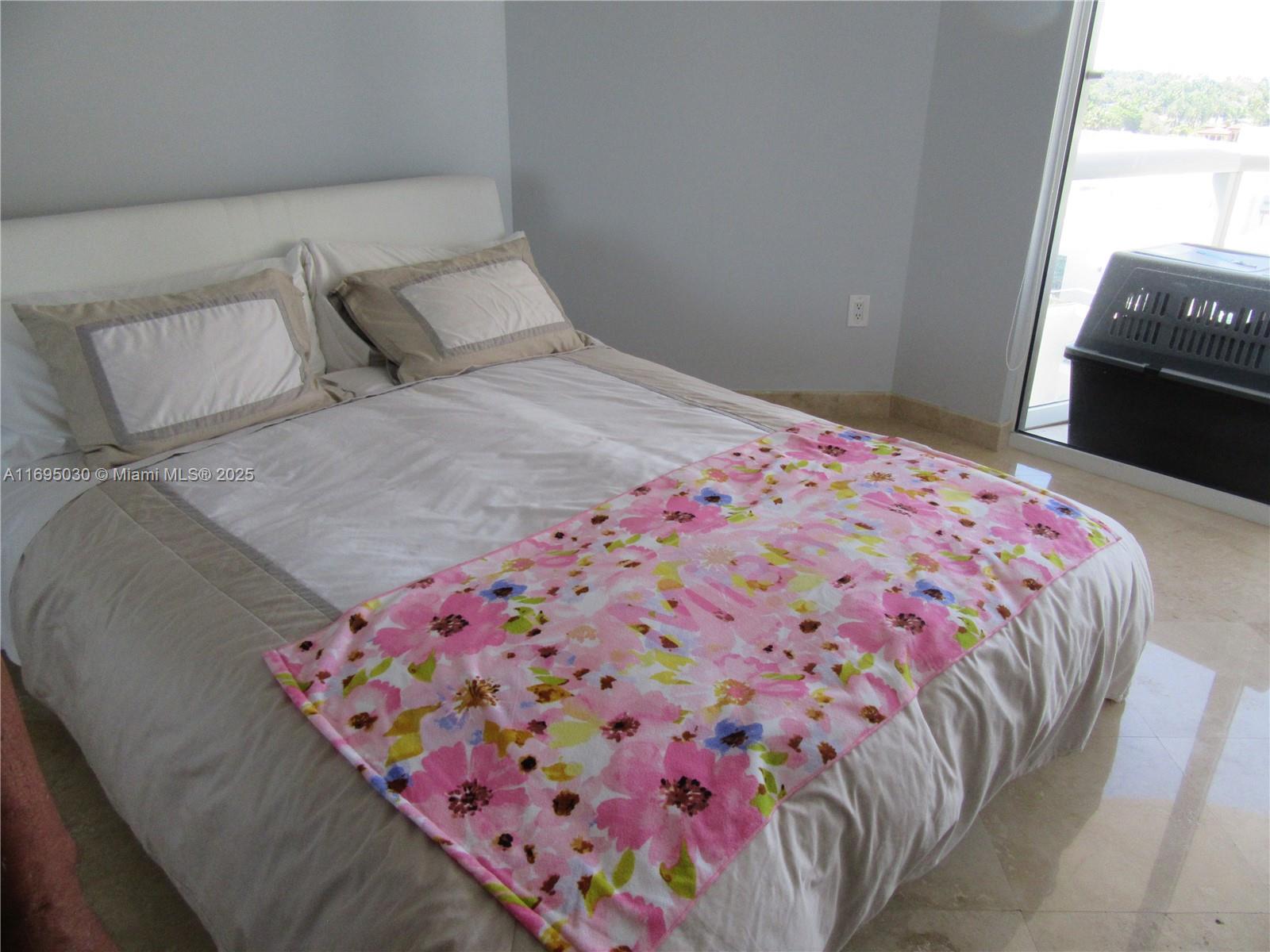 AKOYA CONDO - Residential