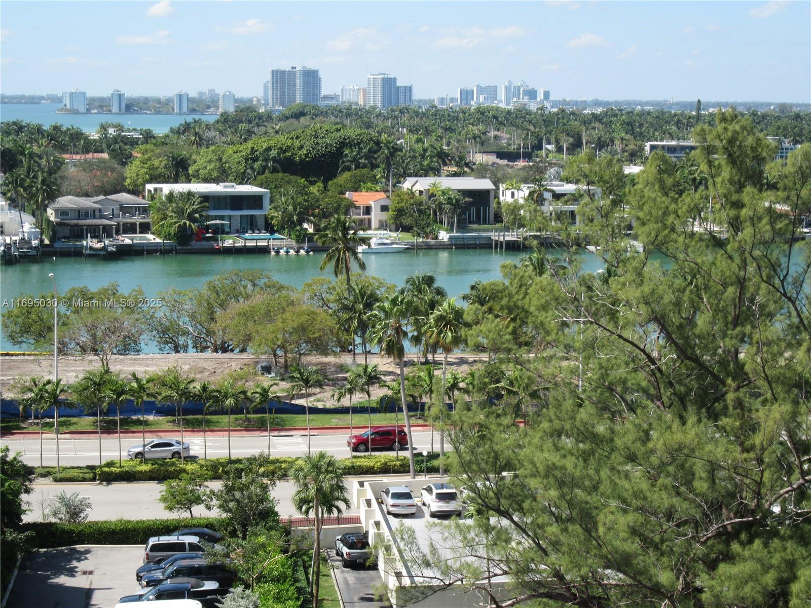 6365 Collins Ave 1008
